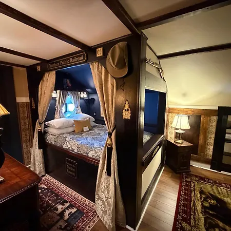 A Williamsburg White House Inn-2